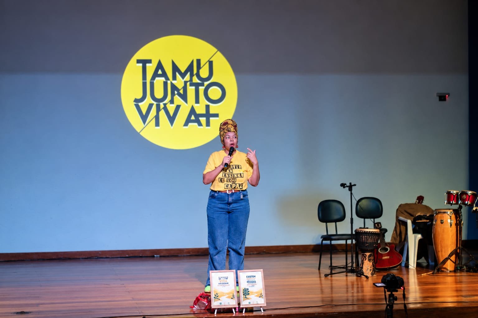 Vivi, psicóloga, no Tamu Junto Viva Mais